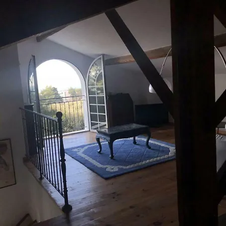 Maryvette 8 Villa