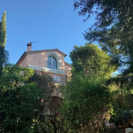 Villa Maryvette 8 *
